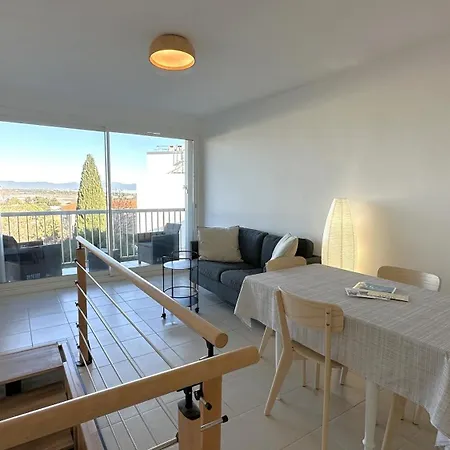 Апартаменти Duplex-3 Giens-wifi-parking By Hc