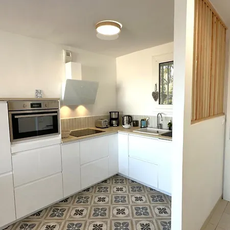 Апартаменти Duplex-3 Giens-wifi-parking By Hc Єр