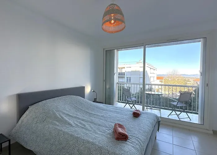 Duplex-3 Giens-wifi-parking By Hc Lejlighed